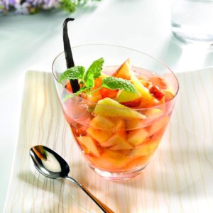 Perziken en nectarines met roséwijn en vanille