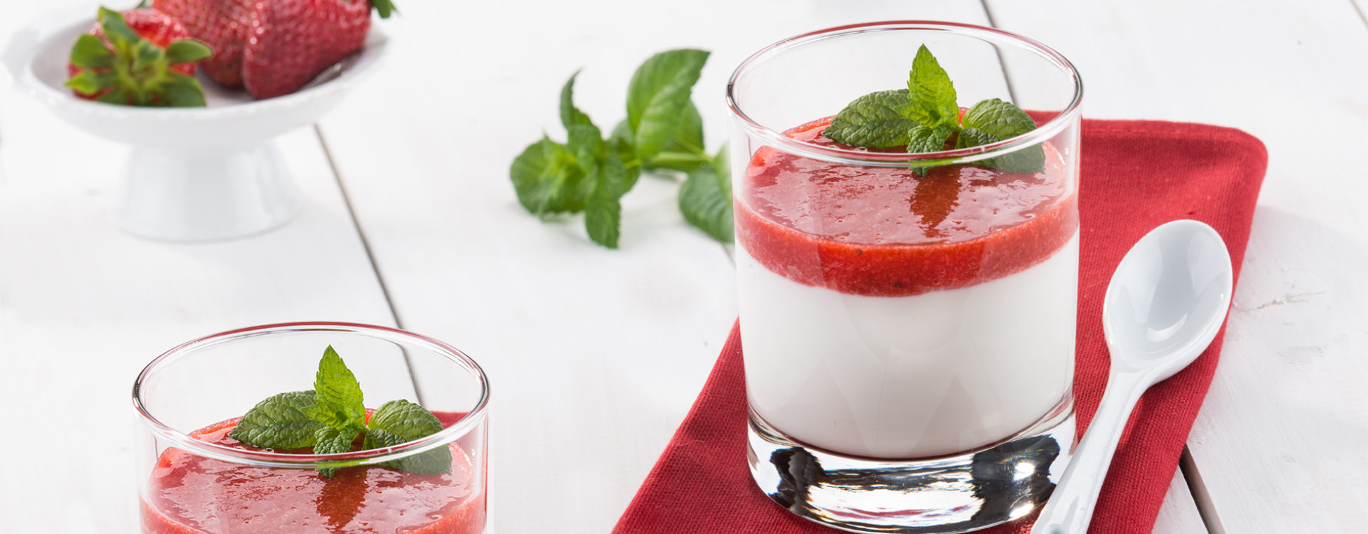 recette Panna cotta vanille et son coulis de fraises au basilic