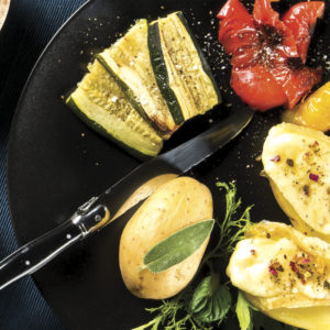 Raclette et légumes grillés